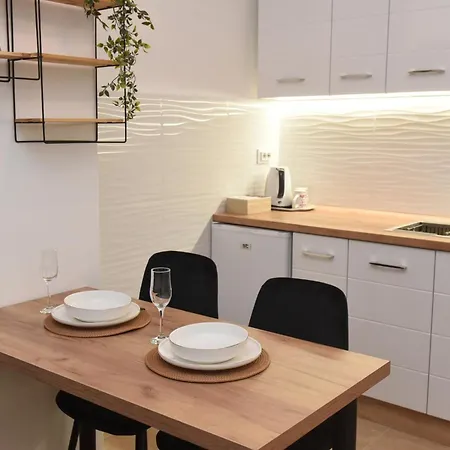 Rentnest Апартаменты Скопье